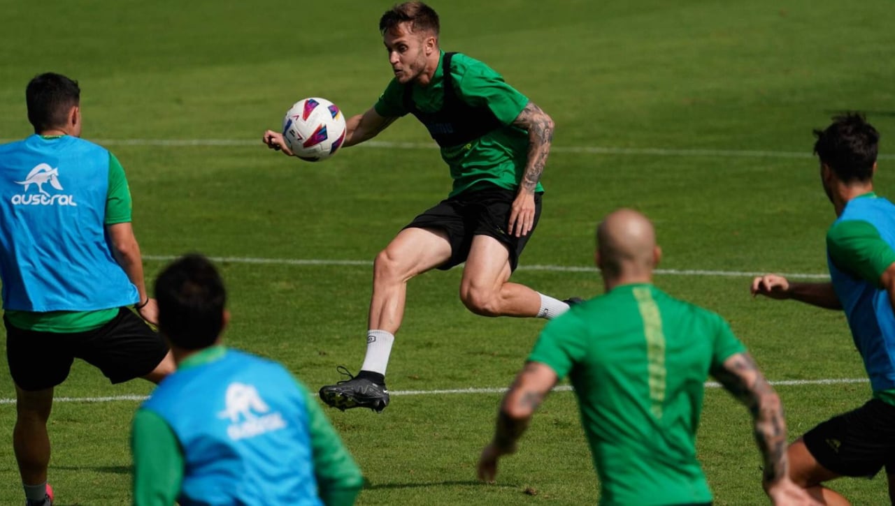 Dani Fernández, otra baja confirmada en el Racing de Santander