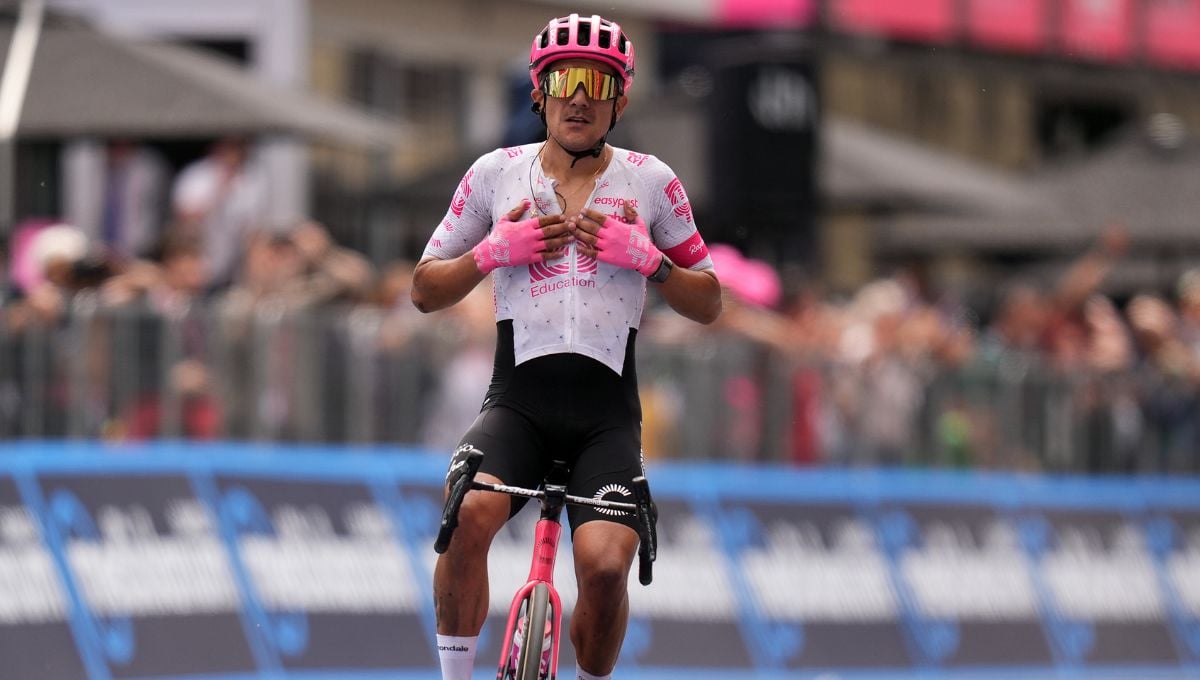 Richard Carapaz enciende al Movistar con su regreso