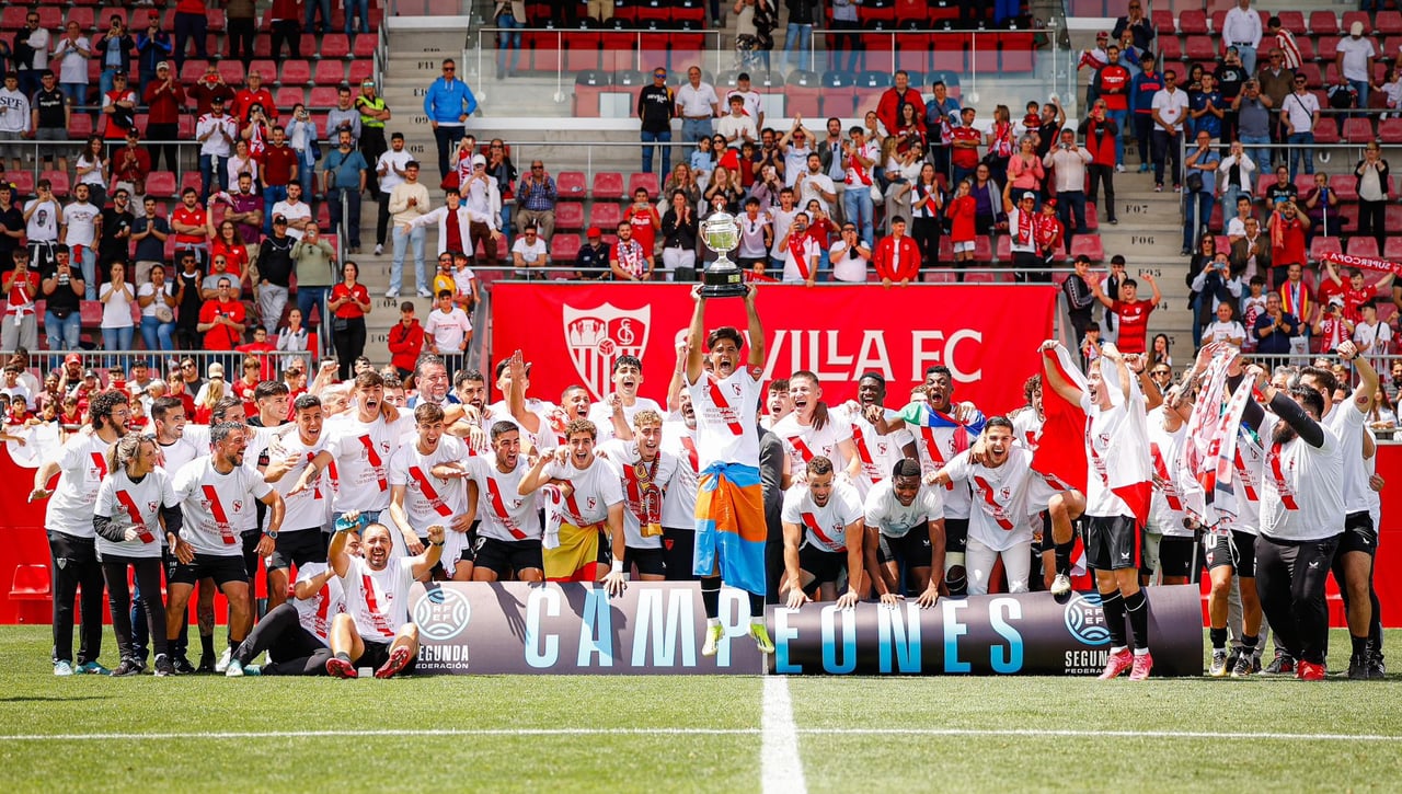 El 'tijeretazo' a la cantera: sin prima de ascenso al Sevilla Atlético y recortes en la residencia