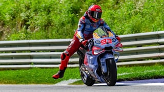 Marc Márquez se sale a las primeras de cambio