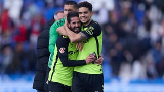 Bartra se moja con Isco, la selección y el crowfunding para comprar a Antony