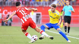 Almería 6-1 Cádiz: Paliza histórica del Almería para decir 'adiós'