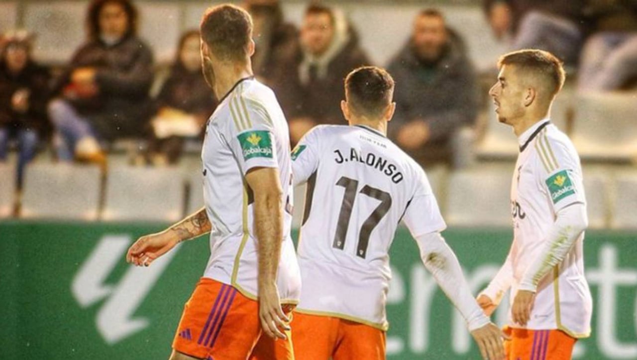 Resumen de la jornada de hoy en LaLiga Hypermotion: El Eibar puede ser el gran beneficiado de tantos tropiezos