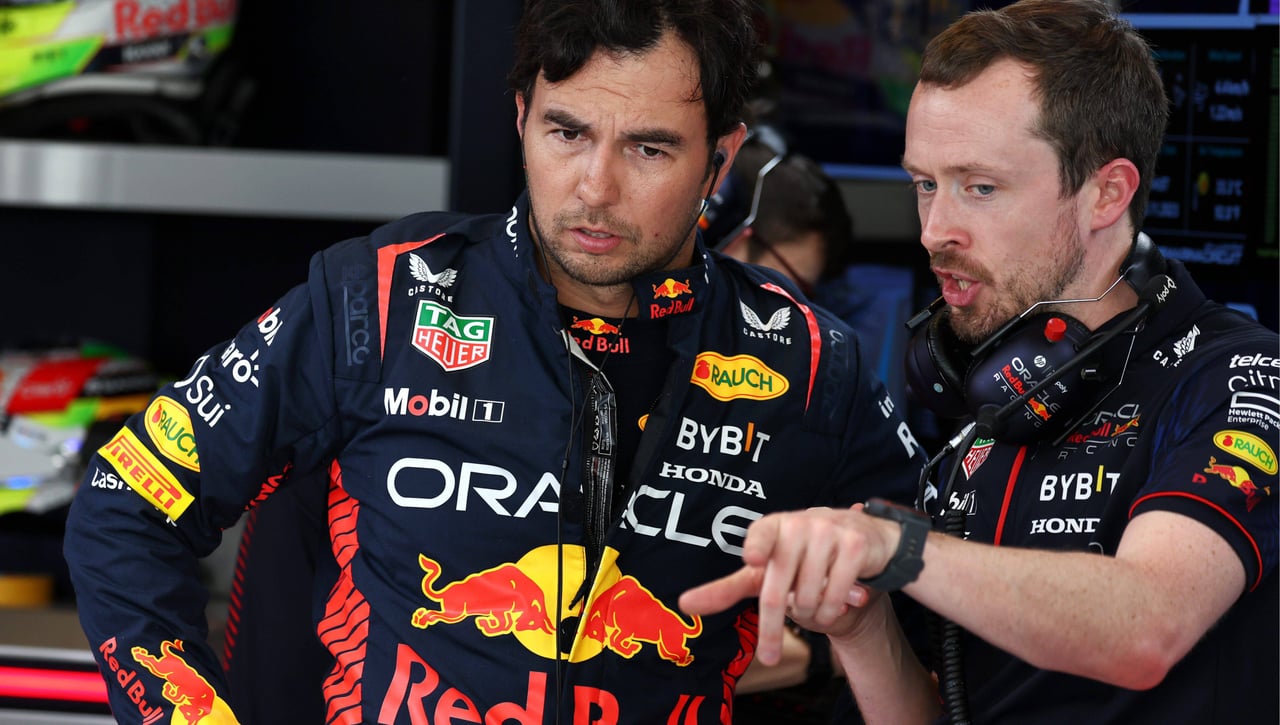 Checo Pérez, contra las cuerdas