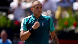 La primera sorpresa de Queen's es local