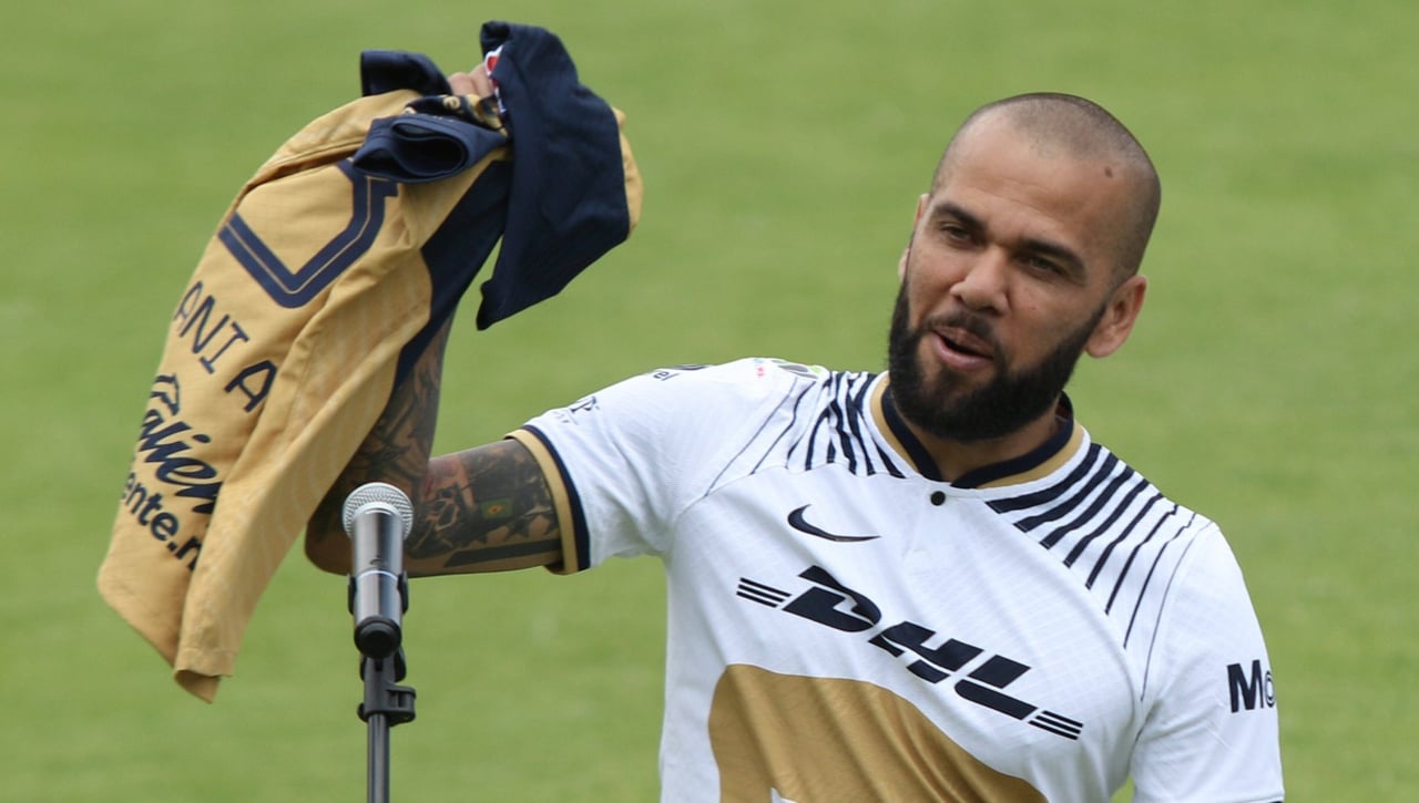 Problemas para Dani Alves