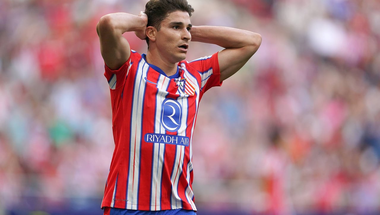 Se activa la opción Julián Alvarez