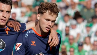 Claudio Giráldez apunta a Williot Swedberg