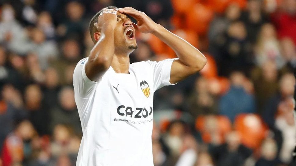 El "posible" descenso de un Valencia en autodestrucción