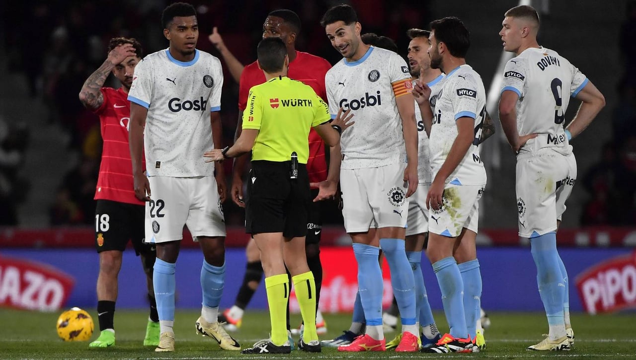 La decisión arbitral que desespera al Girona y beneficia al Barcelona y al Real Madrid
