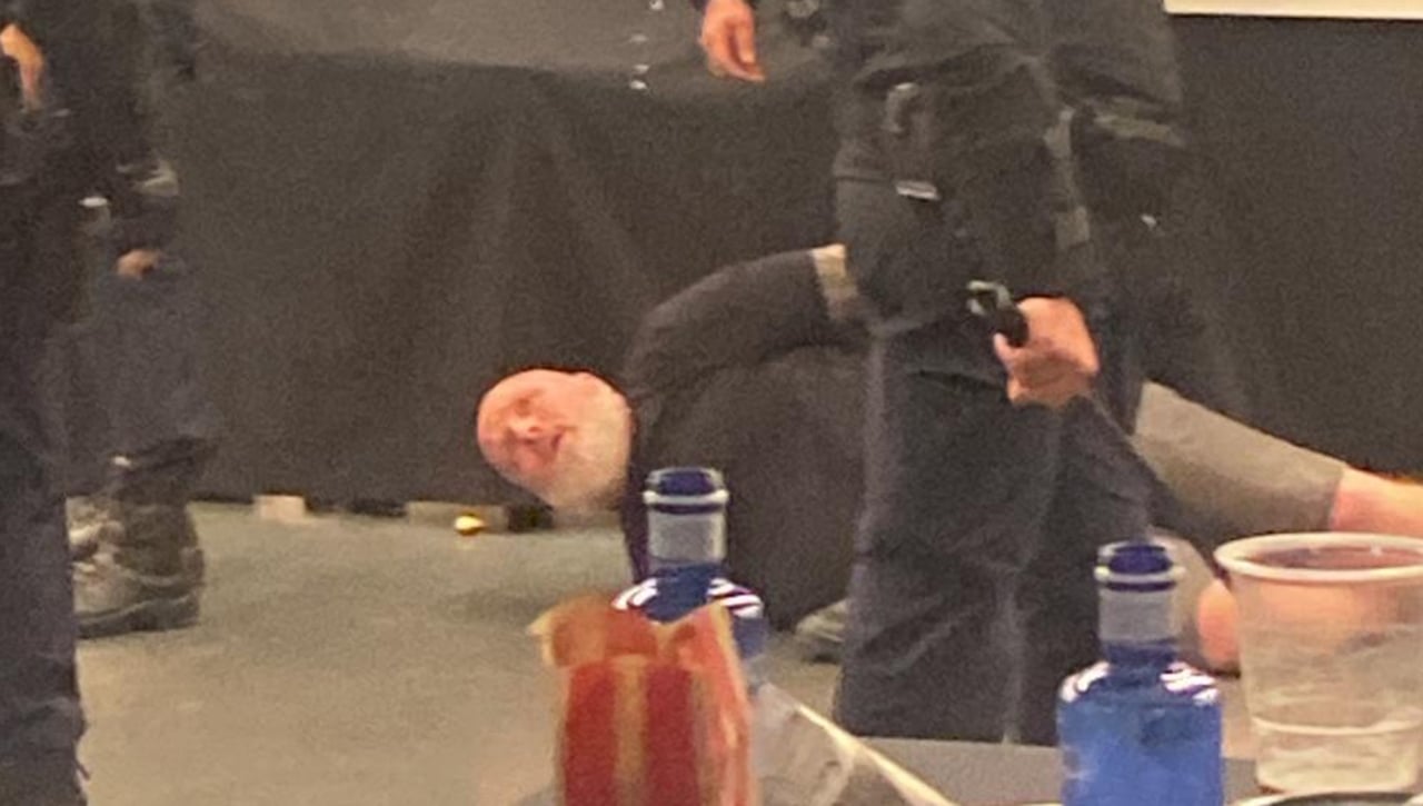 Los ultras del Feyenoord se toman la justicia por su mano tras la derrota