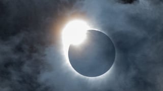 Cómo ver el primer eclipse solar de 2025 sin perjudicar tu salud