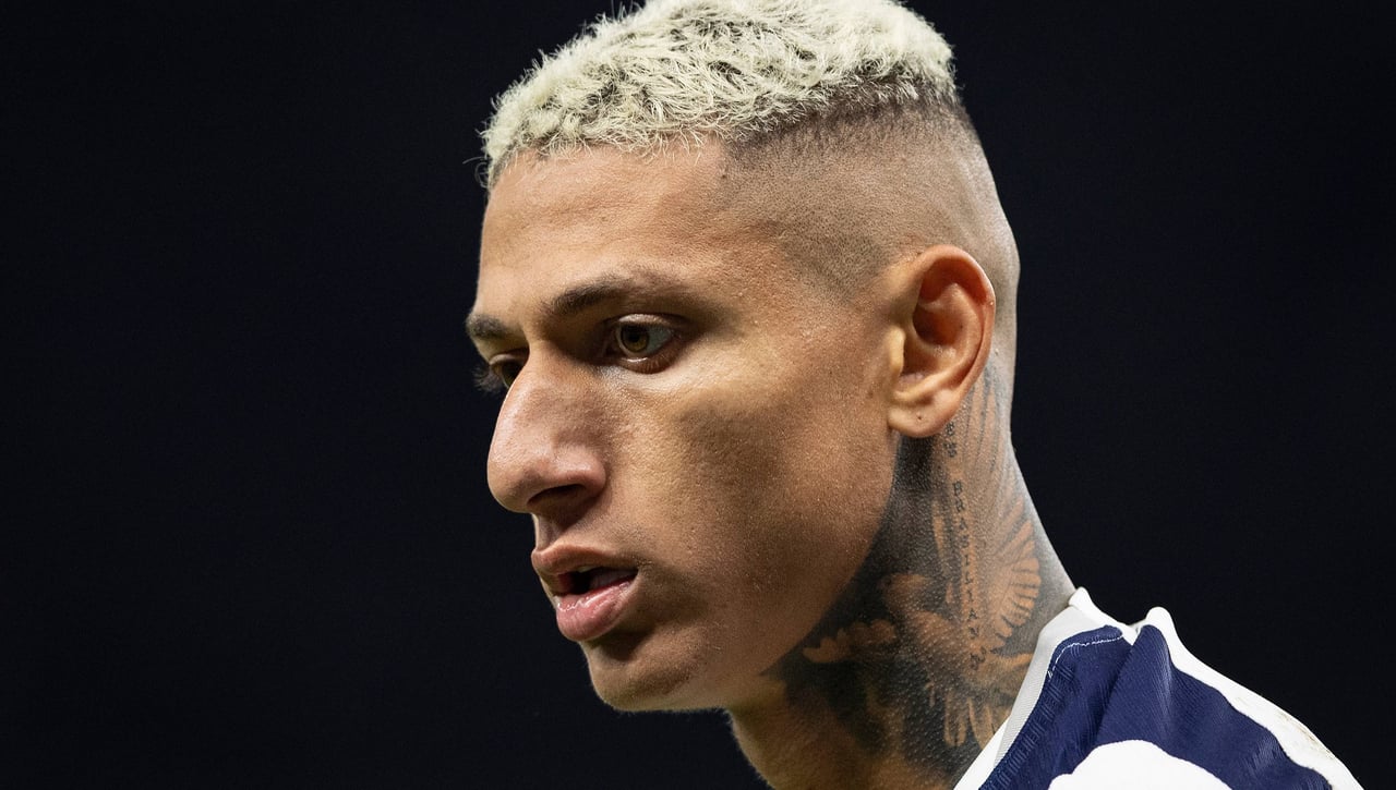 Contactos para cerrar a Richarlison