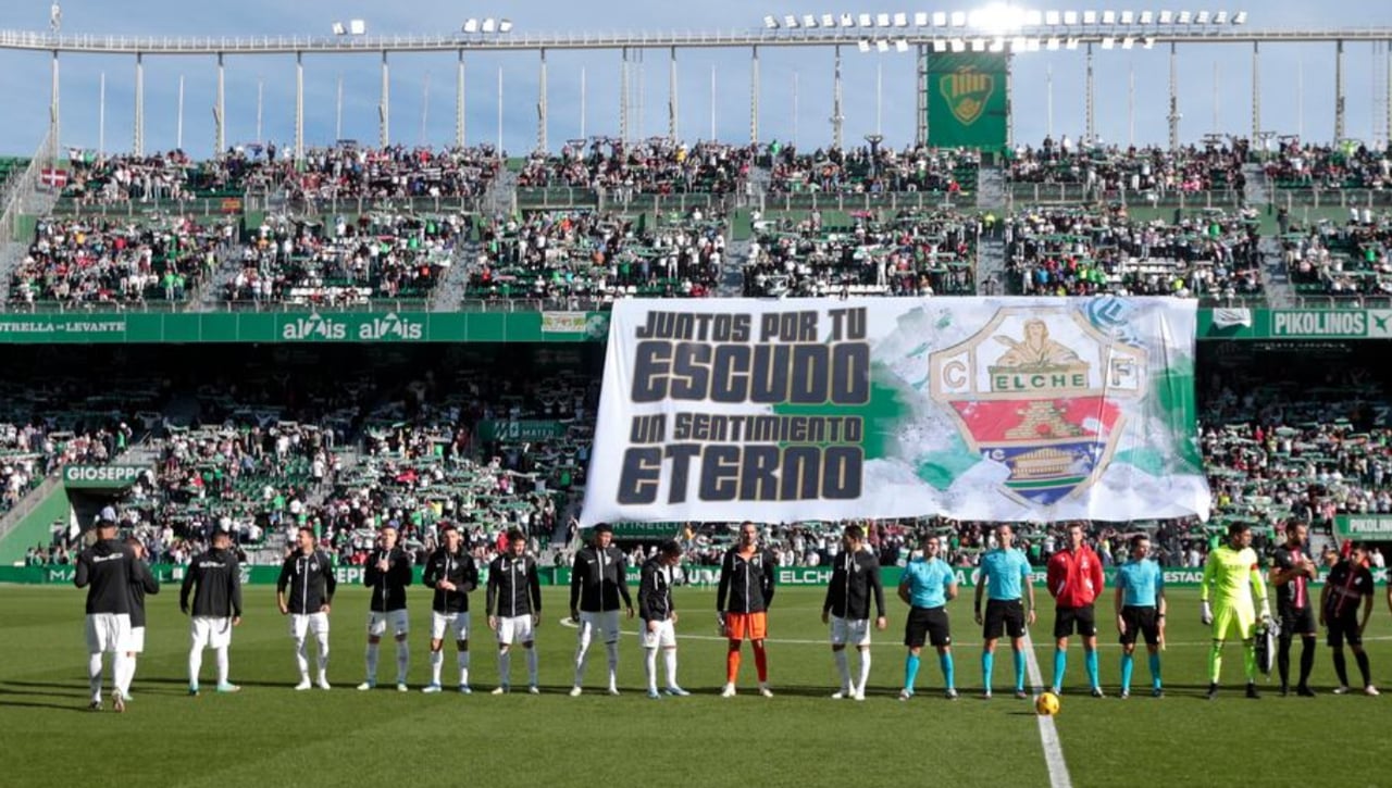 Escudo del Elche CF: historia, significado, heráldica y evolución del emblema de los franjiverdes
