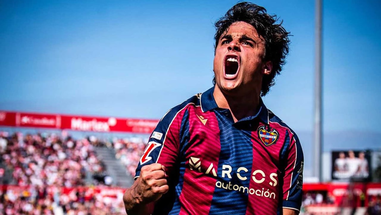 Se disparan los posibles ingresos del Sevilla por Carlos Álvarez