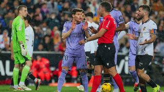 El llamativo audio del VAR que pasó desapercibido en el Valencia - Real Madrid