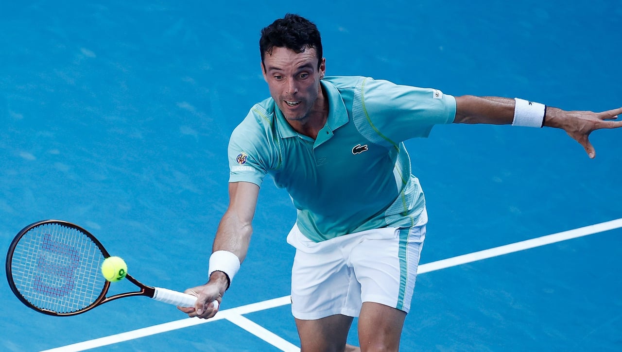 Bautista cae ante el castigador de la 'Armada'