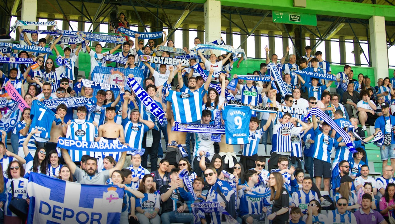 El Deportivo de la Coruña explota contra el Racing de Ferrol