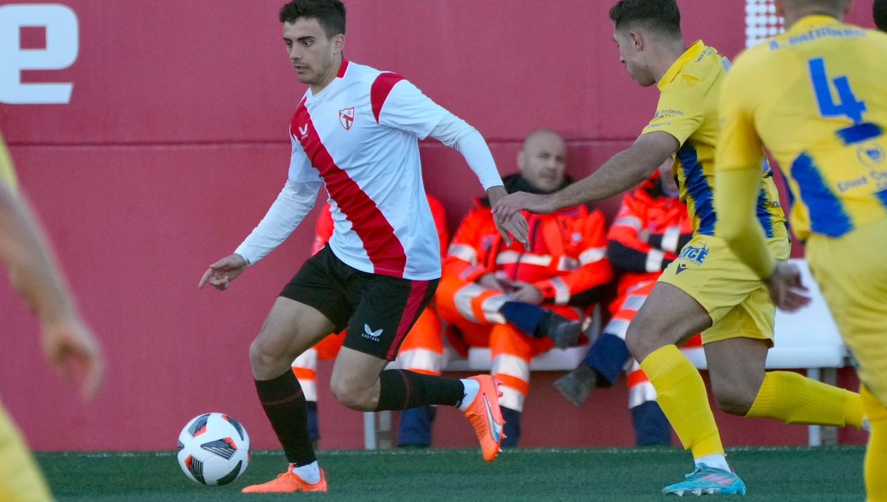 Pablo Pérez, el favorito para el lateral izquierdo del Zaragoza