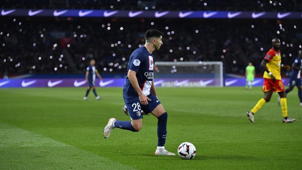 Carlos Soler, ofrecido a un equipo español