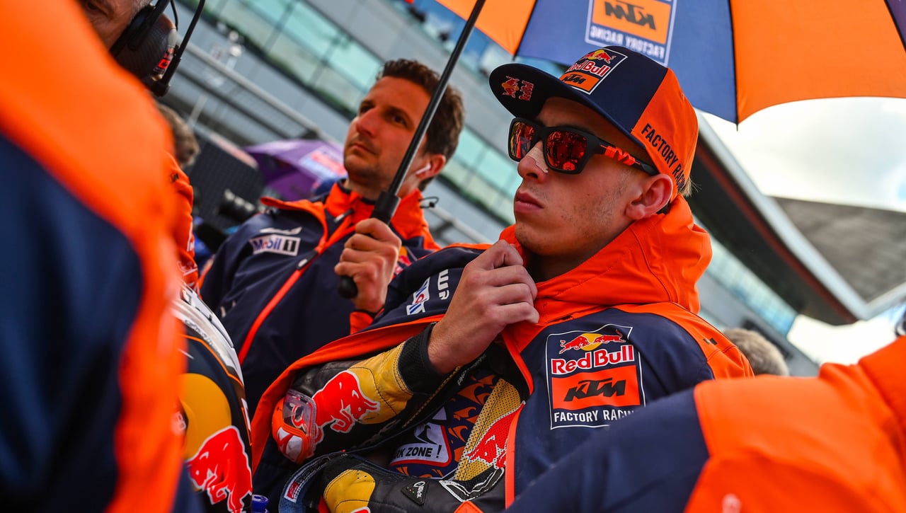 Pedro Acosta pierde la paciencia con KTM