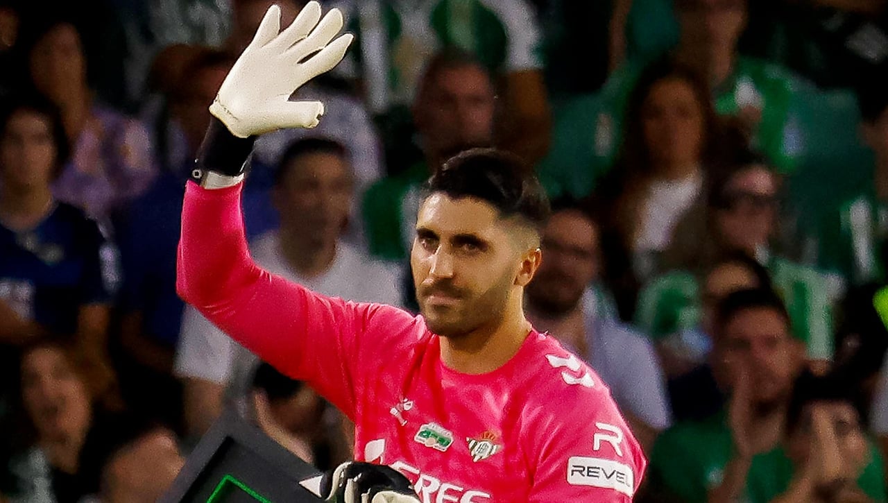 Rui Silva calla a Álvaro Valles en el Betis
