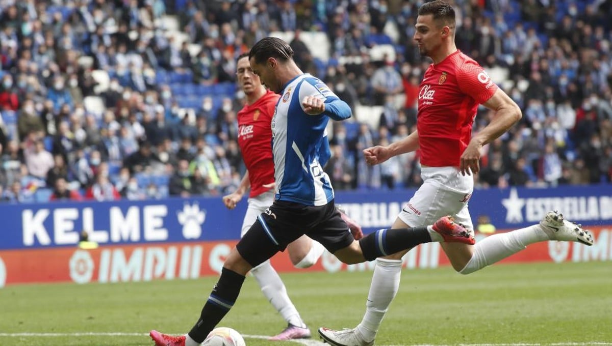 Una nueva ausencia de Raúl de Tomás y un enigmático mensaje: "Un día héroe, un día villano"