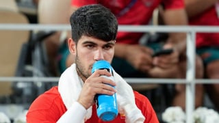 Carlos Alcaraz le despide en París