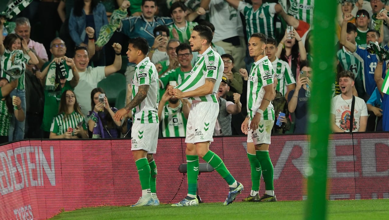 El Betis grita "Fuego"
