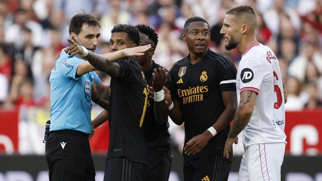 Otra vez intentarán presionar a un árbitro ante el Sevilla: el plan del Celta para la visita a Balaídos 