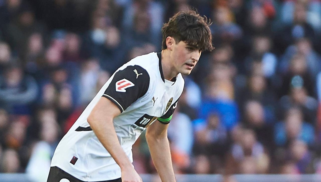 Más dinamita para el fichaje de Javi Guerra