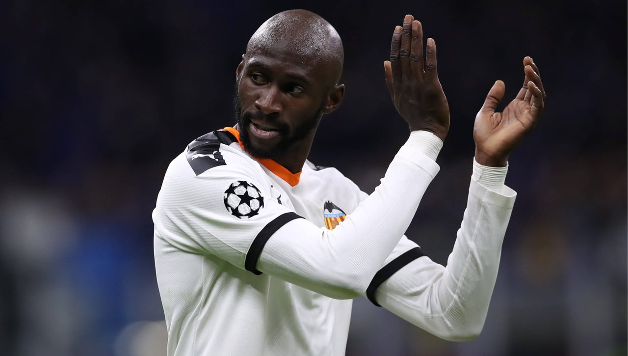 Pasó por el Oporto, el City o el Valencia, dos veces, y cuando todos le creían retirado, vuelve para jugar en Bolivia: la nueva aventura de Mangala