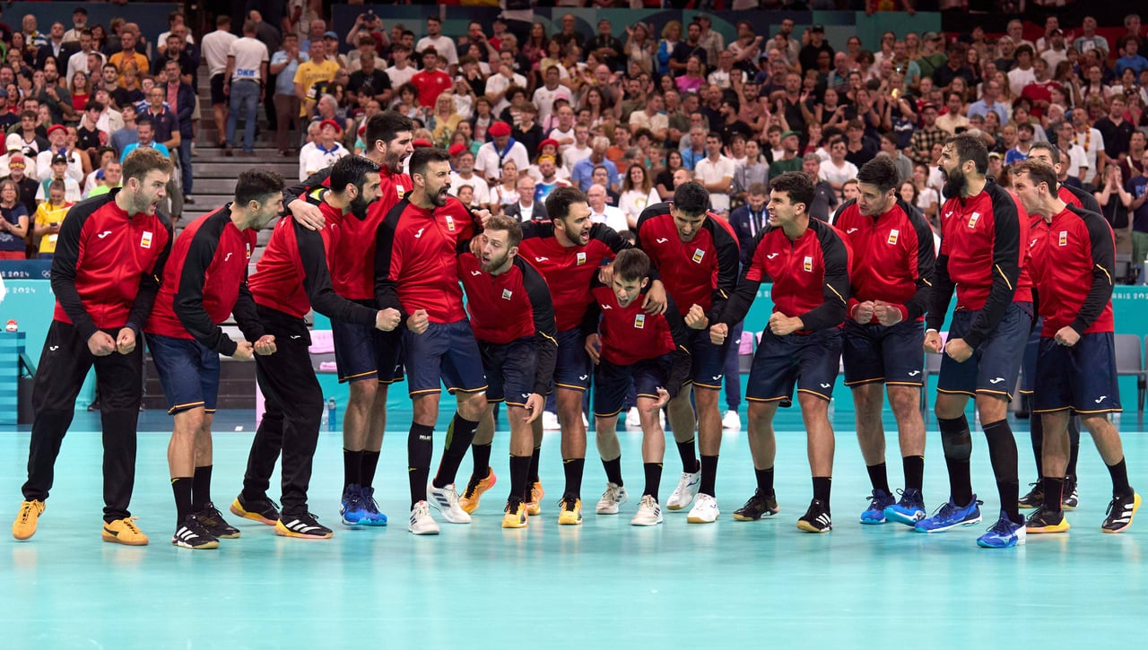 Los Hispanos se meten de lleno en el relevo generacional antes del Mundial