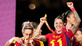 Alexia Putellas y Jenni Hermoso, juntas y listas para Almendralejo