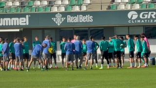 Fornals se une a Lo Celso y el 'Cucho' trabaja sin máscara