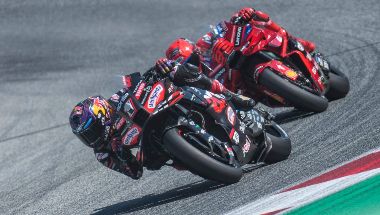 MotoGP 2025 GP Austria en directo | Resultado y resumen de la carrera al sprint del Gran Premio de Austria de motociclismo con Marc Márquez y Jorge Martín