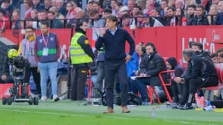 Almeyda, "tristísimo" y "desesperado" antes tantos fallos letales, sobre la suspensión: "Esperar que la gente tire flores es imposible"