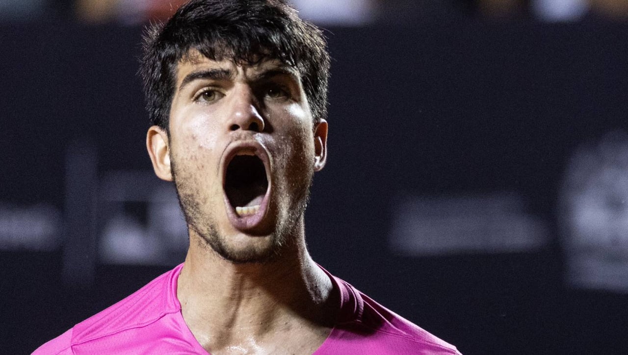 Carlos Alcaraz completa su mejor partido del año y ya está en las semifinales de Río