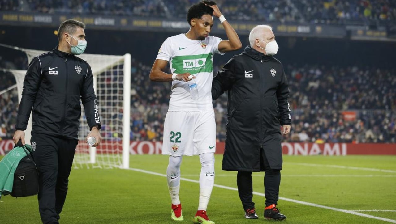 Dice 'no' al Getafe y prefiere seguir en el Elche; sólo saldrá si lo hace a un equipo como el Sevilla o el Atlético