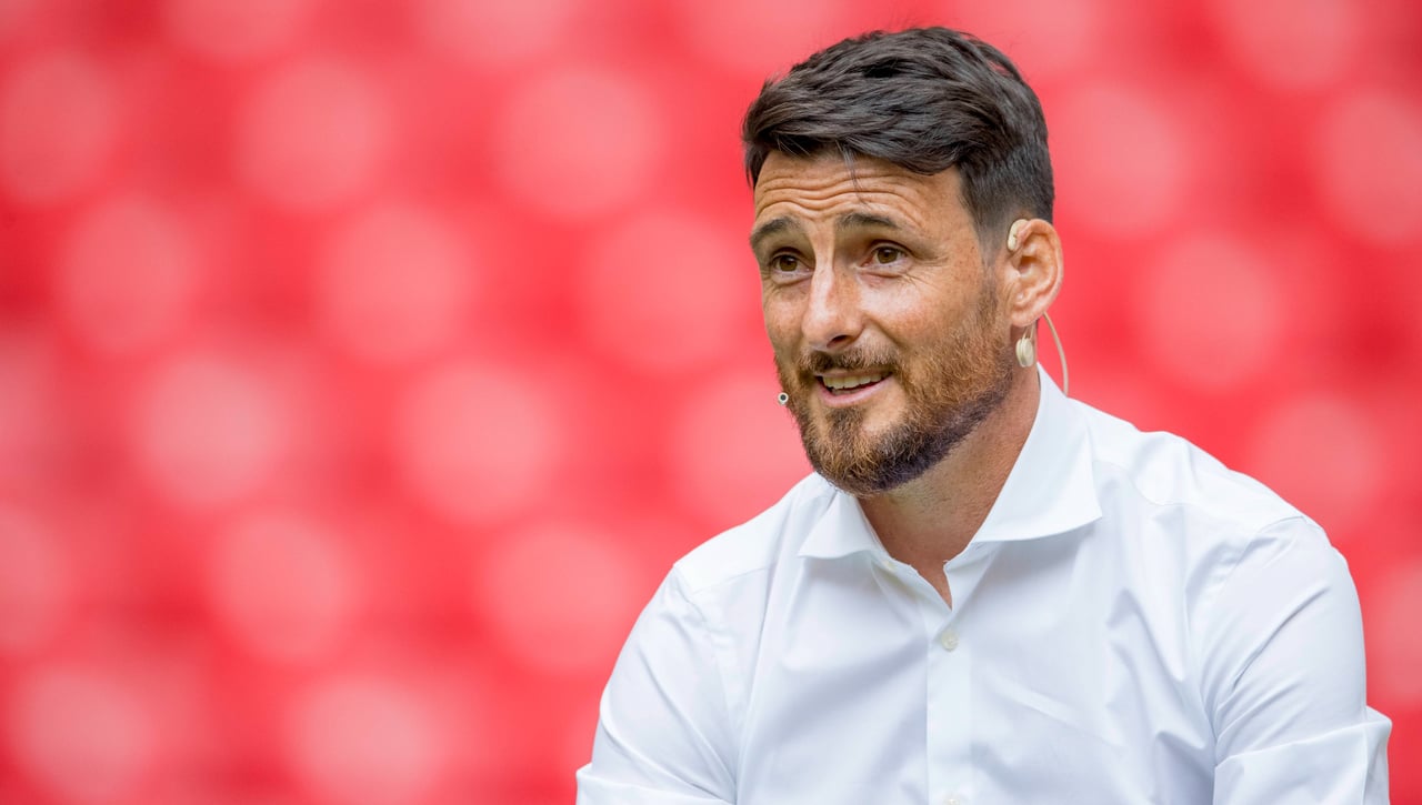 La bendición de Aritz Aduriz sobre Gorka Guruzeta