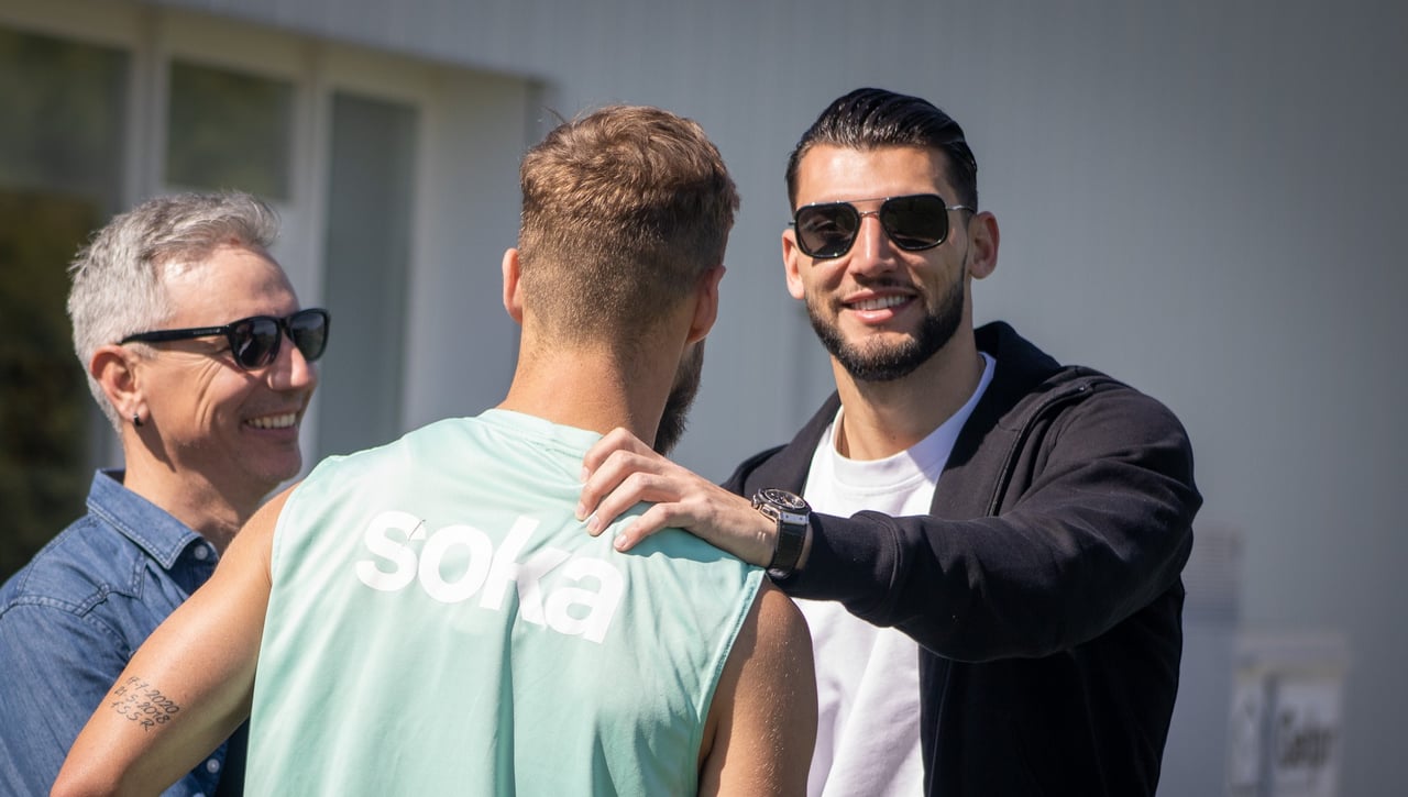 Rafa Mir toma aire lejos de Sevilla