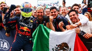 F1 GP Azerbaiyán 2023: victoria para 'Checo' Pérez y Alonso adelanta a Sainz