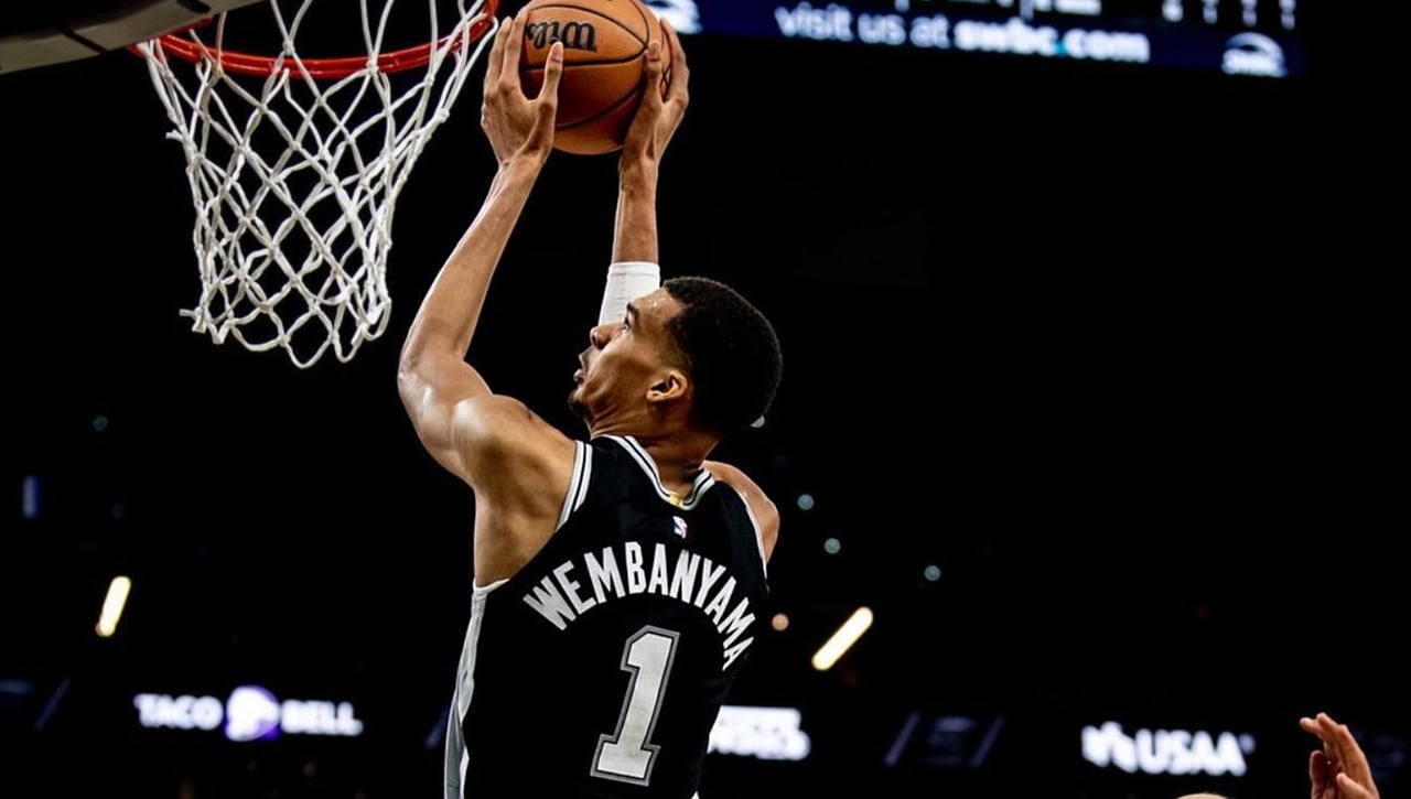 Victor Wembanyama da el susto