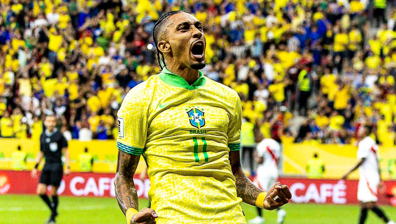 Raphinha no puede tener la felicidad completa tras el fallo de Vinicius con Brasil