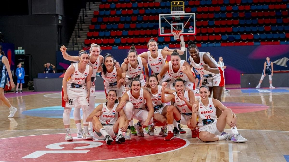 Las 12 jugadoras de la selección femenina de baloncesto en el Eurobasket