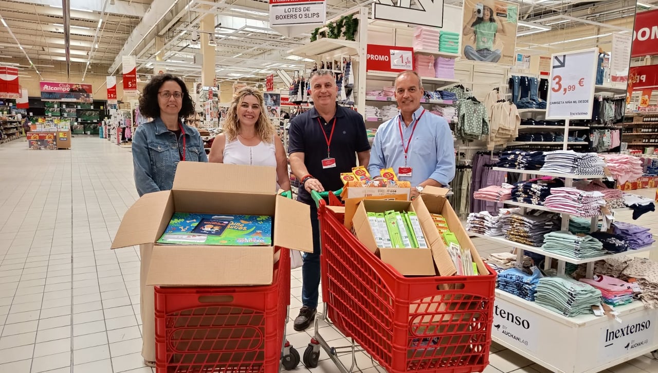 Alcampo entrega más de 36.000 unidades en su campaña de Recogida de Material Escolar