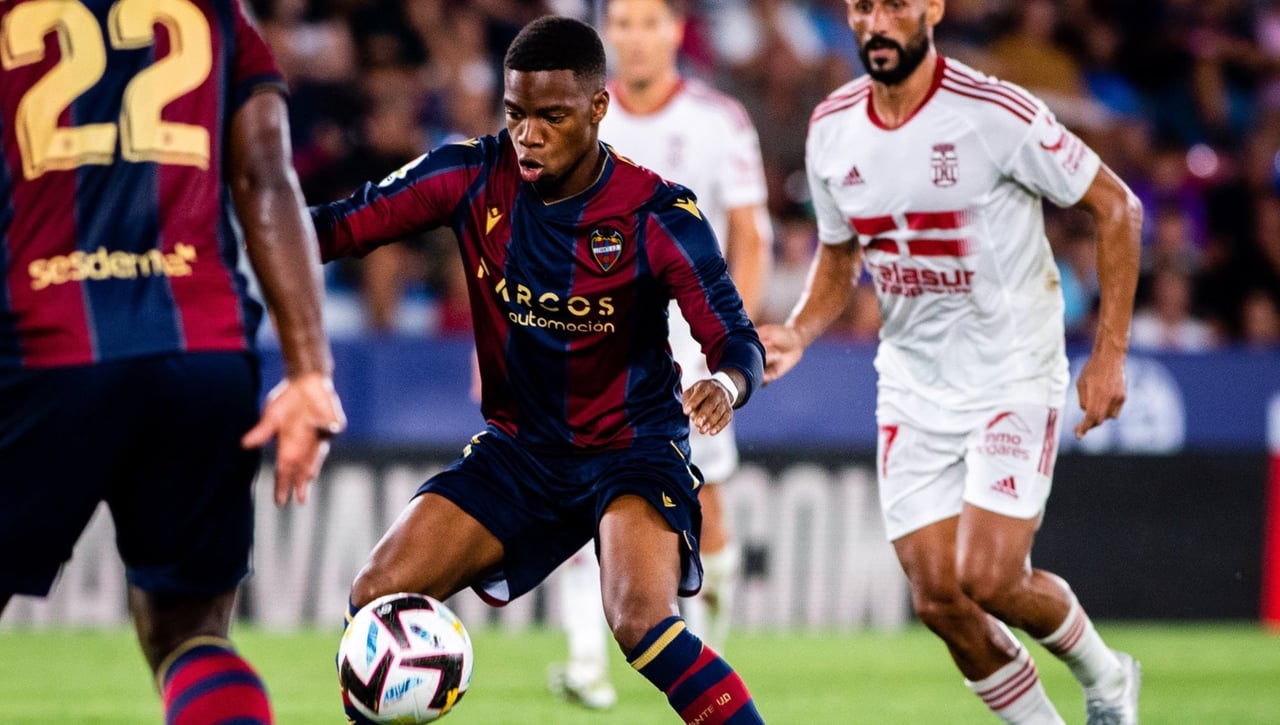 Charly Musonda recupera la sonrisa tres años después y lanza un aviso sobre su talento