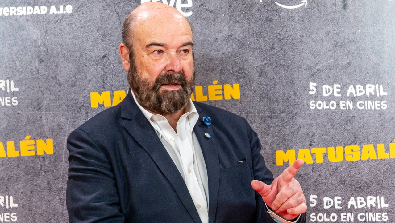 Antonio Resines se pasa de los escenarios al rugby