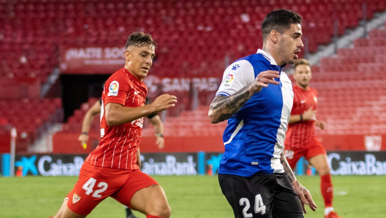 El Alavés se despide de otro delantero