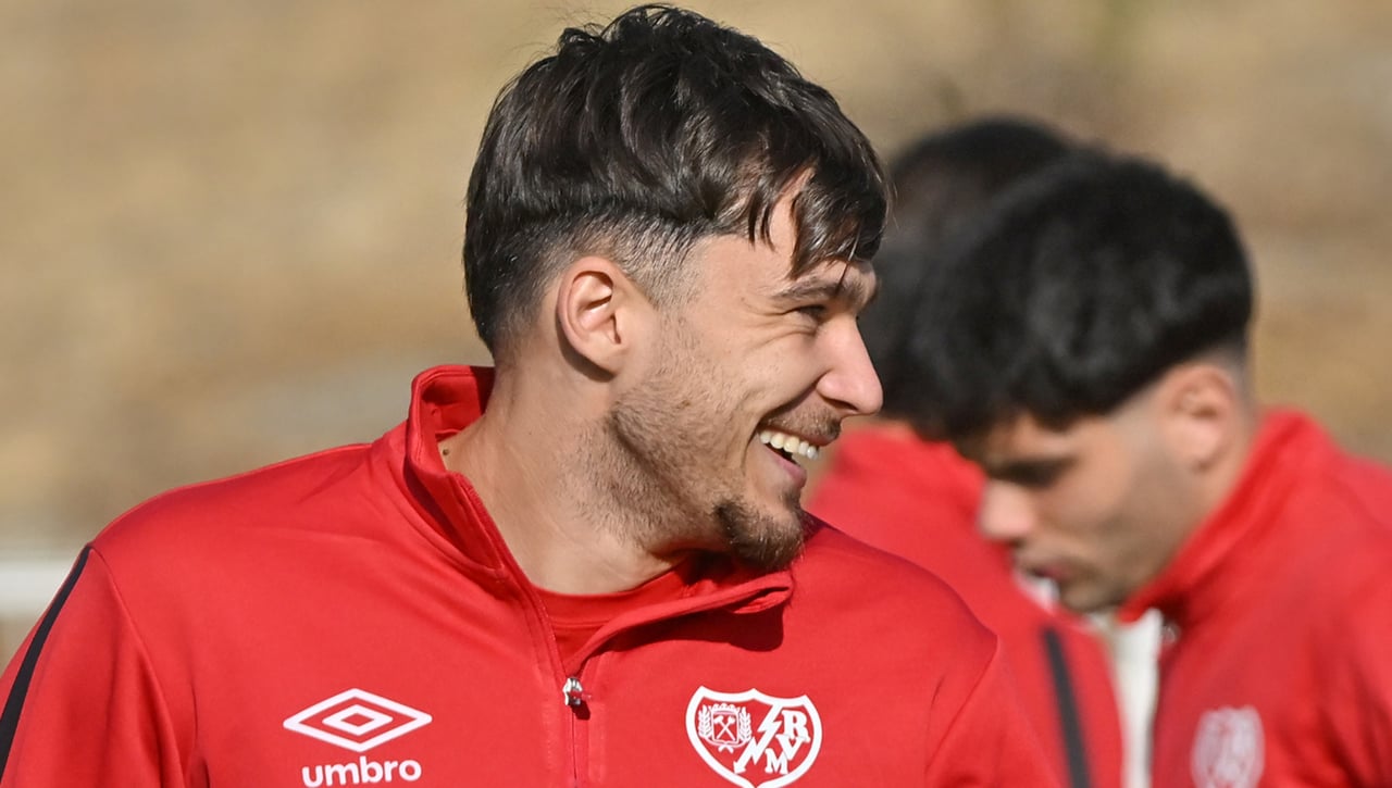 Ratiu ya está de vuelta en Vallecas; Álvaro García sigue sin aparecer